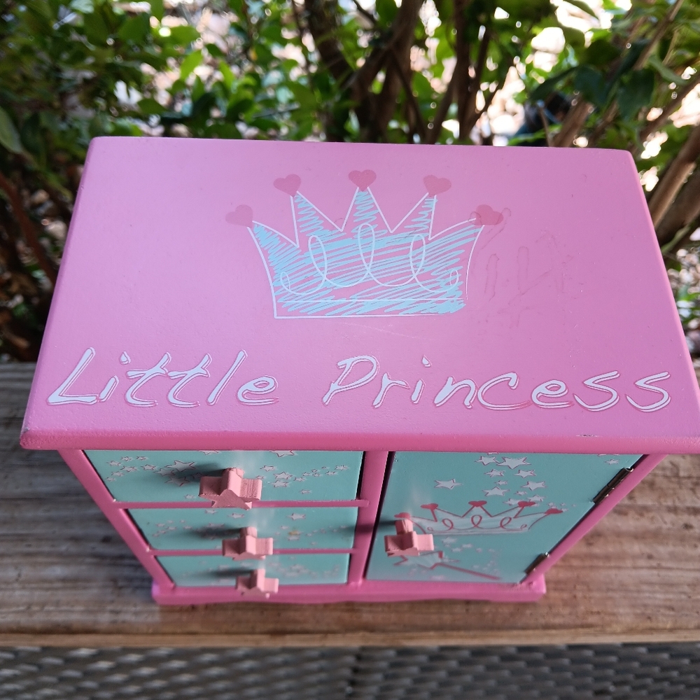 Little Princess Jewelry Box - Picture 2 of 11